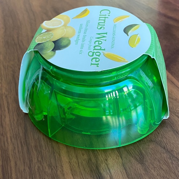 Williams Sonoma Citrus Wedger